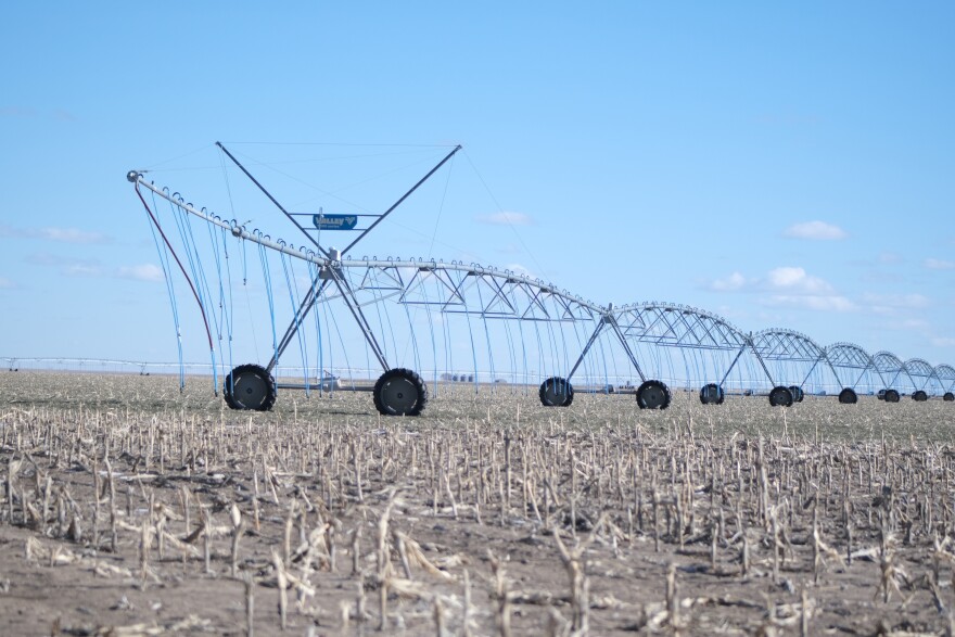 Could an Aqueduct Bring Water to Western Kansas or Is It Just a Pipedream?