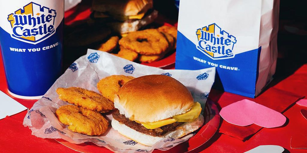 Why White Castle Might Not Be the Best Valentine's Dinner in Illinois
