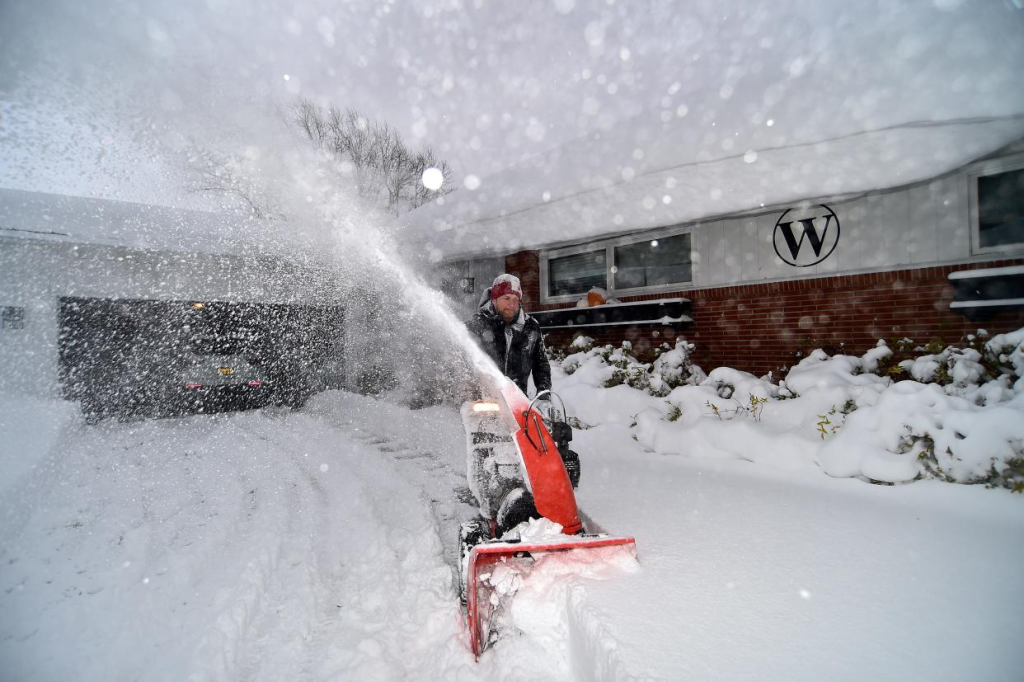 Winter Strikes Back: Snow, Arctic Chill, and Poor Travel Conditions Ahead