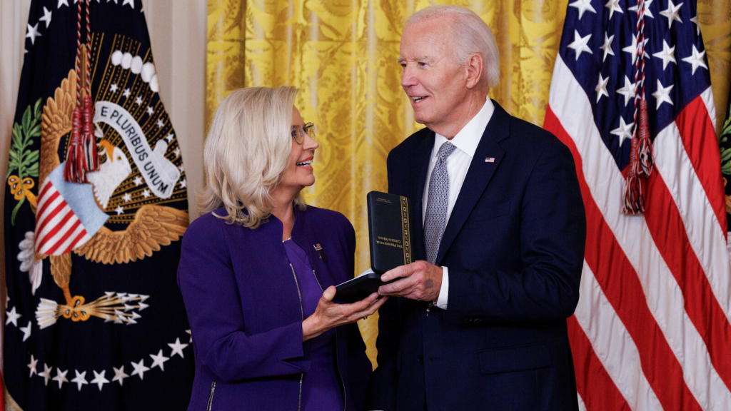 Biden Weighs Pre-Emptive Pardons for Trump Critics – The Politics Behind the Decision